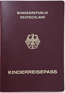 Kinderreisepass. Foto: Auto-Reporter/ADAC